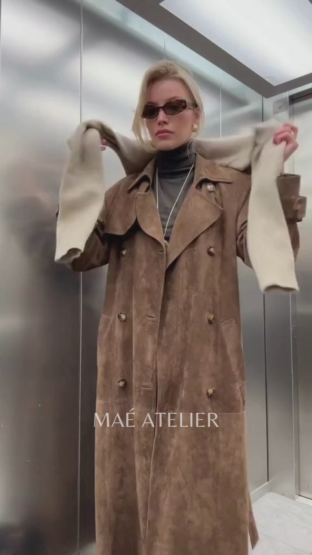 Emma | imitatiesuède trenchcoat – Maé Atelier Leiden